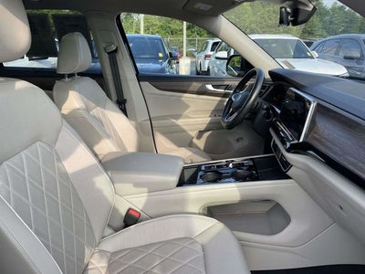 2024 Volkswagen Atlas 2.0T SEL Premium R-Line