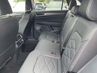 2025 Volkswagen Atlas Cross Sport 2.0T SE w/Technology