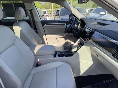 2022 Volkswagen Atlas 2.0T SE w/Technology