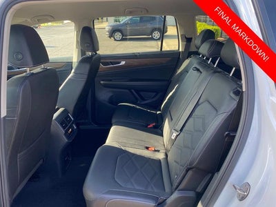 2025 Volkswagen Atlas 2.0T SE w/Technology