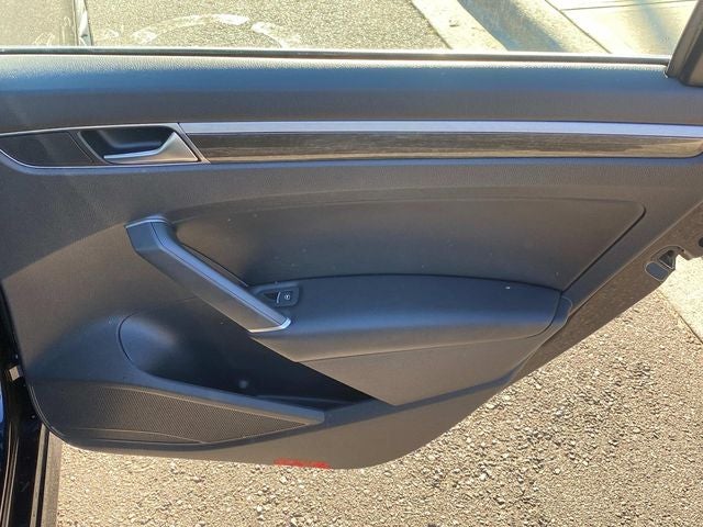 2018 Volkswagen Passat 2.0T SE