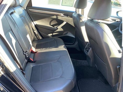 2018 Volkswagen Passat 2.0T SE