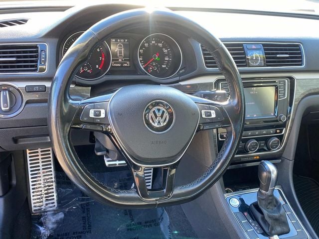 2018 Volkswagen Passat 2.0T SE
