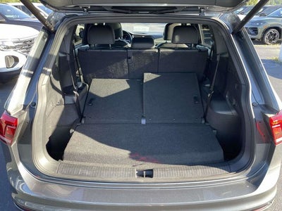2024 Volkswagen Tiguan 2.0T SE R-Line Black