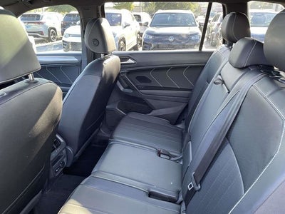 2024 Volkswagen Tiguan 2.0T SE R-Line Black