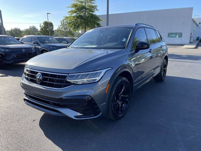 2024 Volkswagen Tiguan 2.0T SE R-Line Black