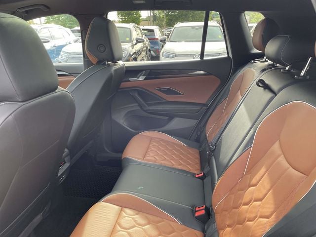 2025 Volkswagen Tiguan 2.0T SEL R-Line