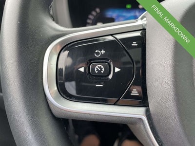 2023 Volvo XC60 B5 Ultimate Dark Theme