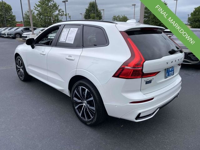 2023 Volvo XC60 B5 Ultimate Dark Theme