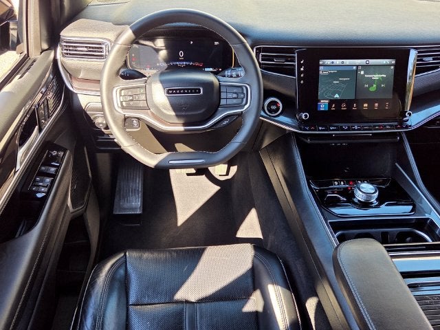 2024 Jeep Wagoneer Base