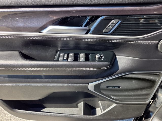 2024 Jeep Wagoneer Base