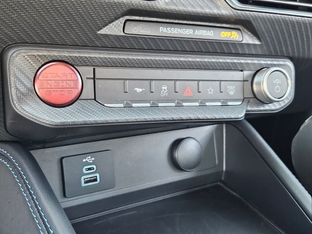 2025 Ford Mustang Dark Horse