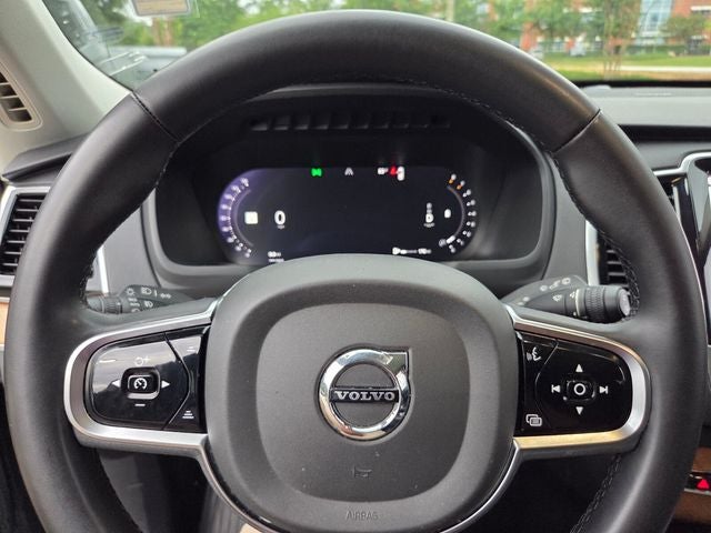 2023 Volvo XC90 B5 Plus