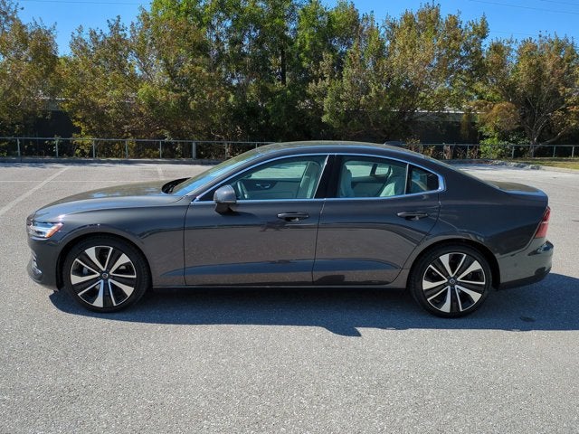 2023 Volvo S60 Ultimate Bright Theme