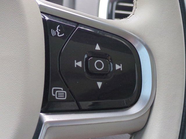 2024 Volvo XC90 Ultimate Bright Theme