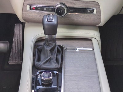 2022 Volvo XC90 Inscription