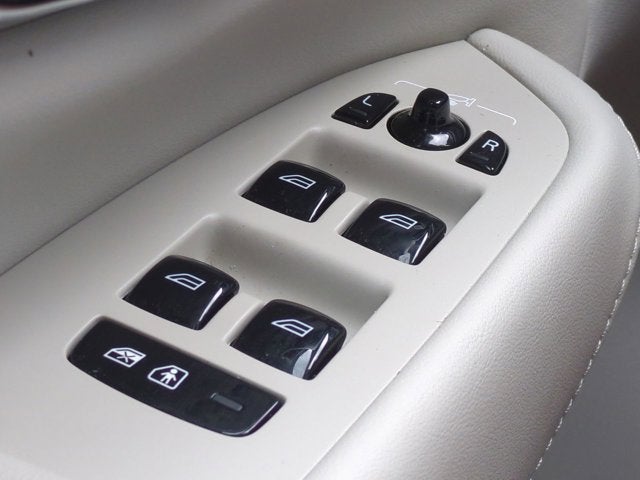 2024 Volvo XC90 Recharge Plug-In Hybrid Plus Bright Theme