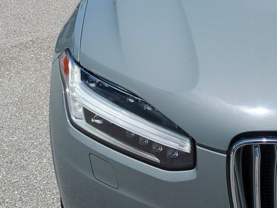 2024 Volvo XC90 Recharge Plug-In Hybrid Plus Bright Theme