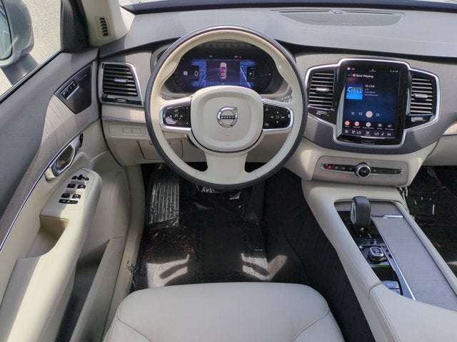 2024 Volvo XC90 Recharge Plug-In Hybrid Plus Bright Theme