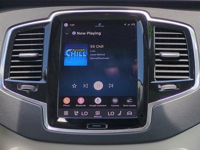 2024 Volvo XC90 Recharge Plug-In Hybrid Plus Bright Theme