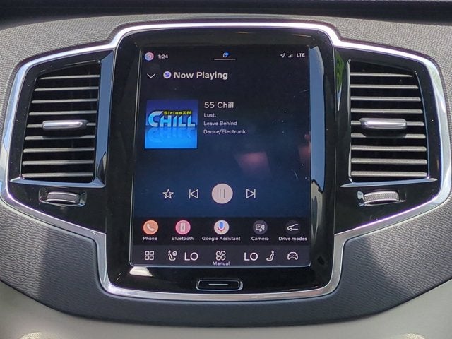 2024 Volvo XC90 Recharge Plug-In Hybrid Plus Bright Theme