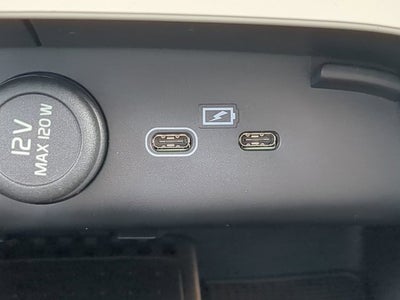 2026 Volvo XC40 Plus