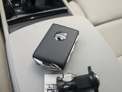 2026 Volvo XC40 Plus