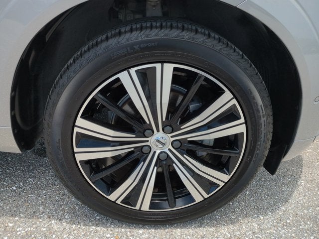 2023 Volvo XC60 Plus Bright Theme