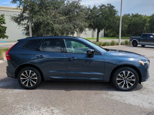 2024 Volvo XC60 Core Dark Theme