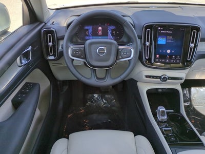 2024 Volvo XC40 Plus Bright Theme