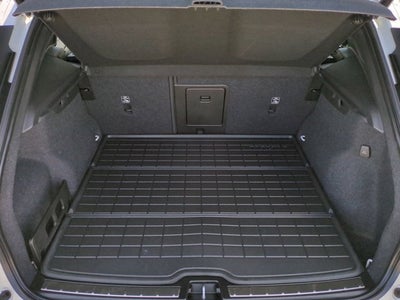 2023 Volvo XC40 Ultimate Bright Theme