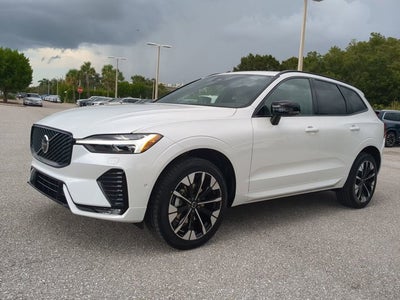 2026 Volvo XC60 Plus