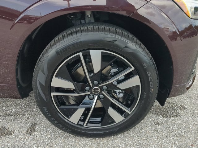 2026 Volvo XC60 Core