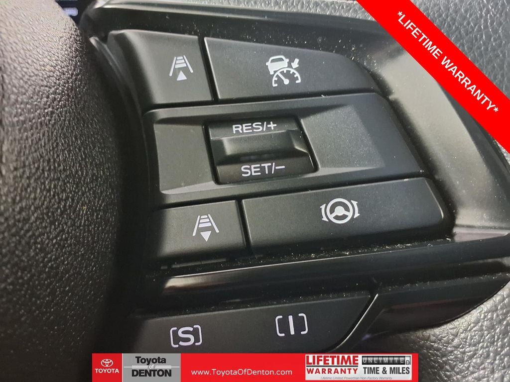 2025 Subaru Forester Base