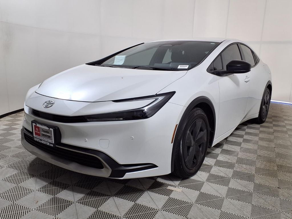 2026 Toyota Prius Plug-In Hybrid SE