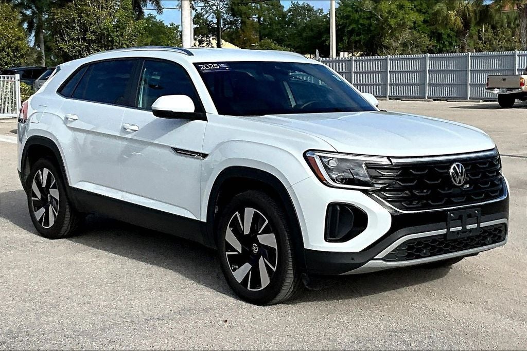 2025 Volkswagen Atlas Cross Sport 2.0T SE w/Technology