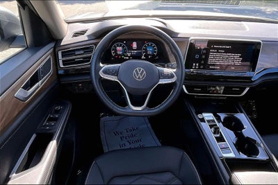 2025 Volkswagen Atlas 2.0T SE w/Technology