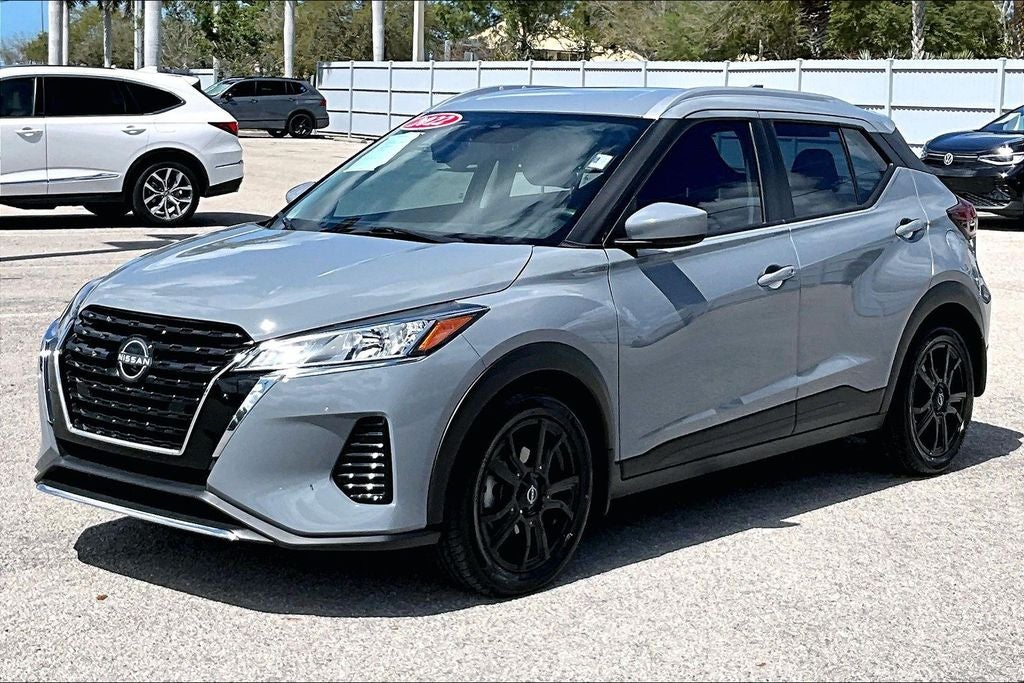 2022 Nissan Kicks SV