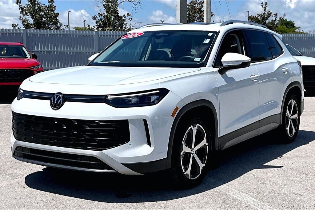 2026 Volkswagen Tiguan 2.0T SE