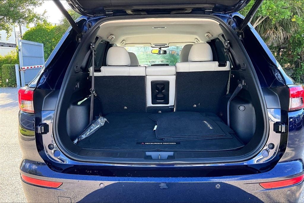 2023 Mitsubishi Outlander SEL