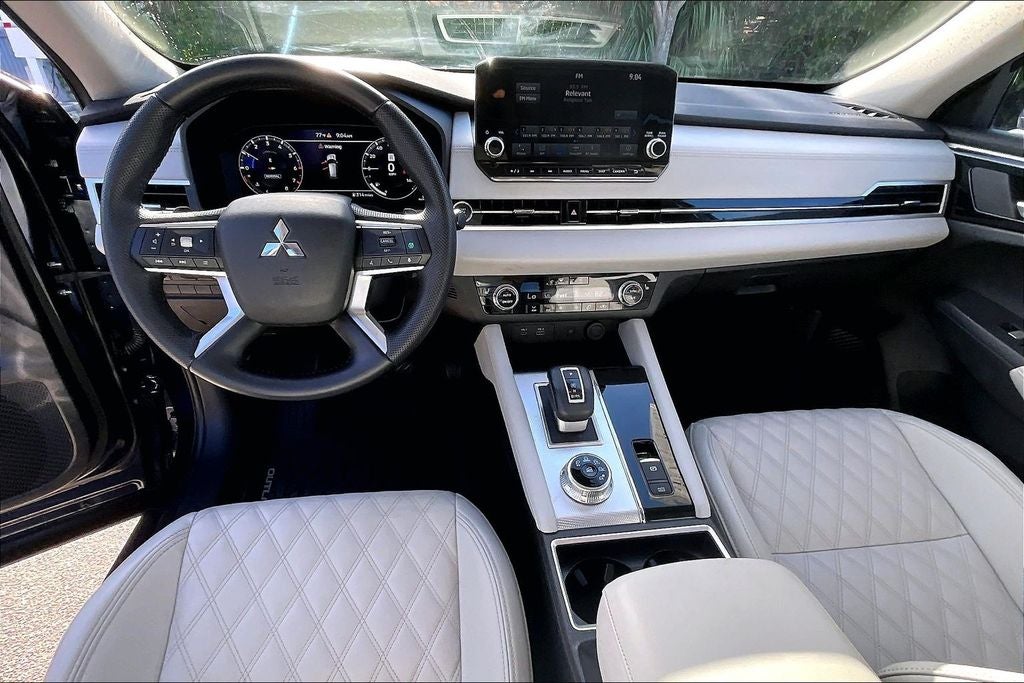 2023 Mitsubishi Outlander SEL