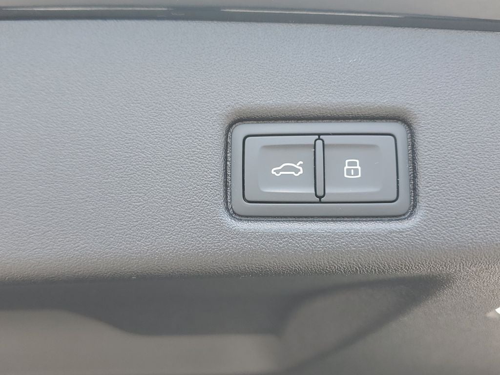 2025 Audi Q5 2.0T Premium quattro