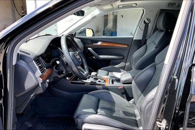 2022 Audi Q5 45 S line Prestige quattro