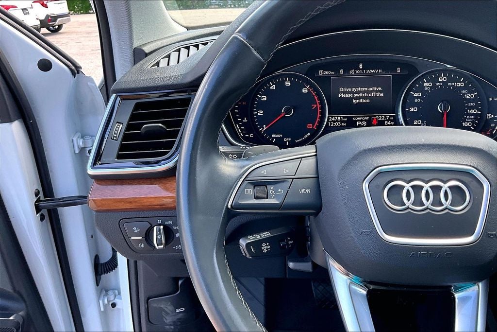 2023 Audi Q5 45 S line Premium quattro