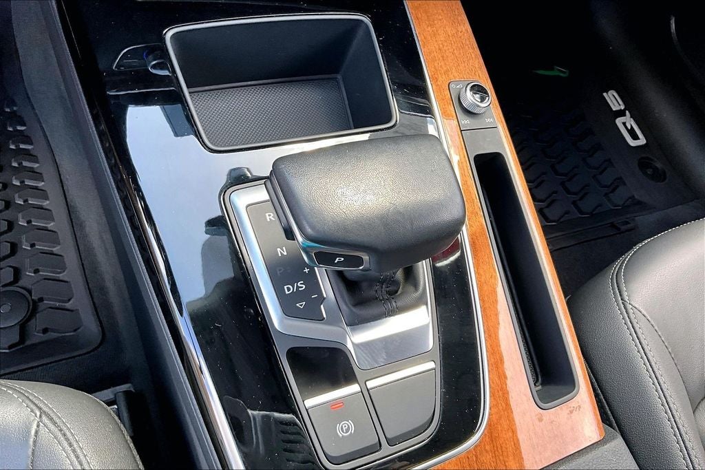 2023 Audi Q5 45 S line Premium quattro