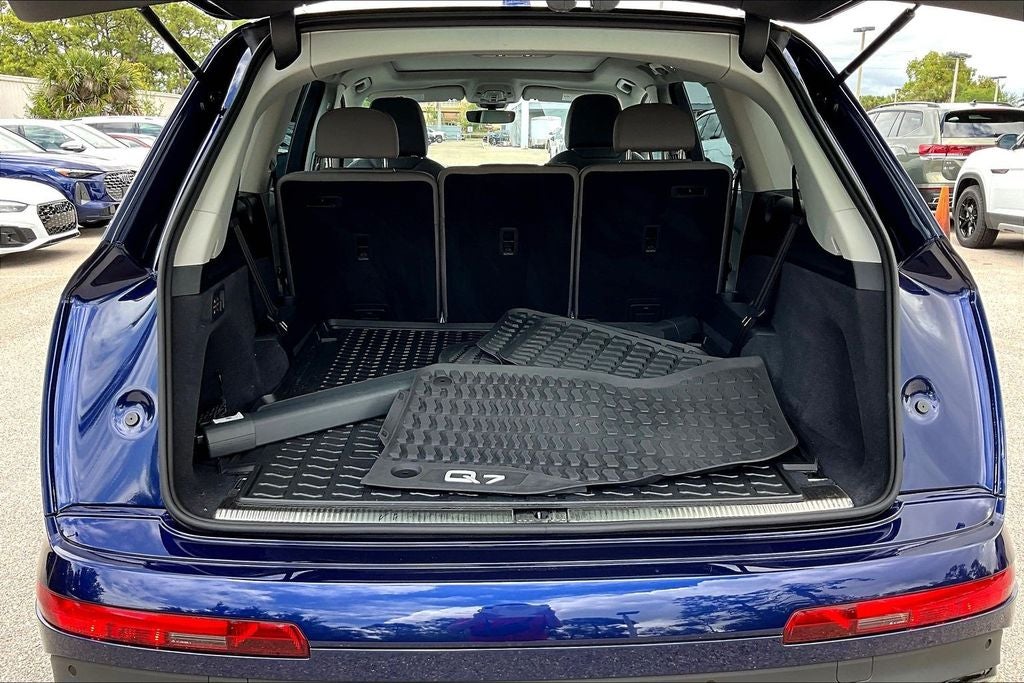 2023 Audi Q7 45 Premium Plus quattro
