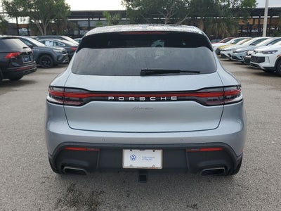 2023 Porsche Macan Base