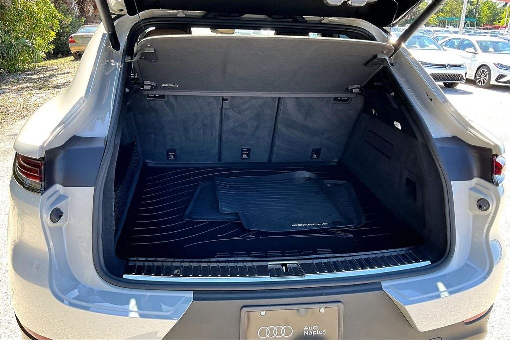 2024 Porsche Cayenne Coupe Base