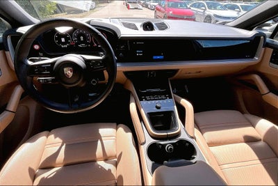 2024 Porsche Cayenne Coupe Base