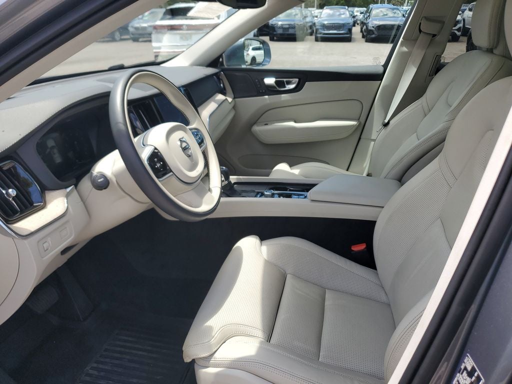 2021 Volvo XC60 T5 Inscription
